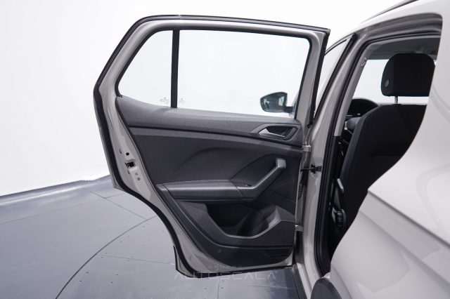 VOLKSWAGEN T-Cross usata, con Sensori di parcheggio posteriori
