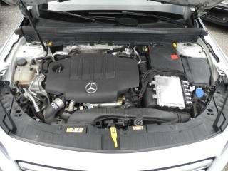 MERCEDES-BENZ GLB 200 usata, con Park Distance Control