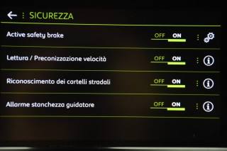 PEUGEOT 2008 usata, con Fendinebbia