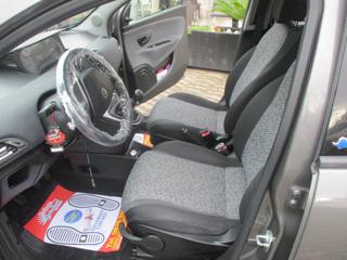 LANCIA Ypsilon usata, con ESP