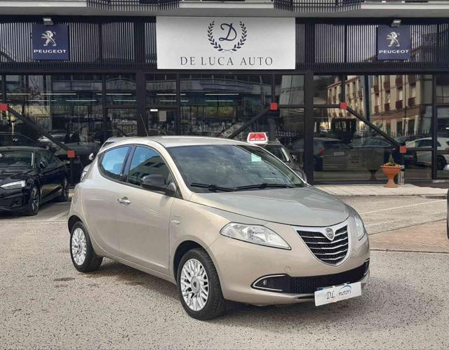 LANCIA Ypsilon usata, con ABS
