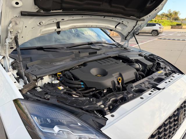 JAGUAR E-Pace usata, con Sedile posteriore sdoppiato