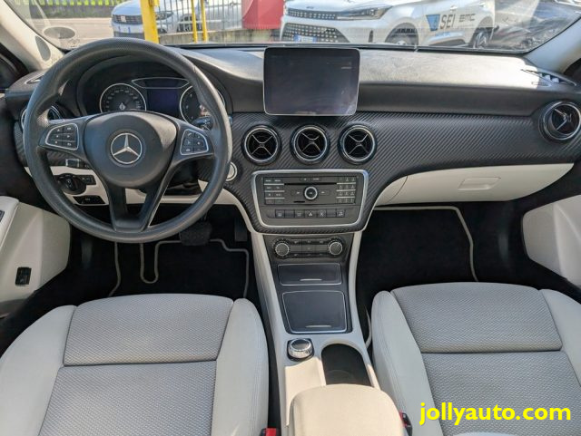 MERCEDES-BENZ GLA 220 usata 26