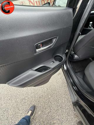 TOYOTA C-HR usata, con ESP