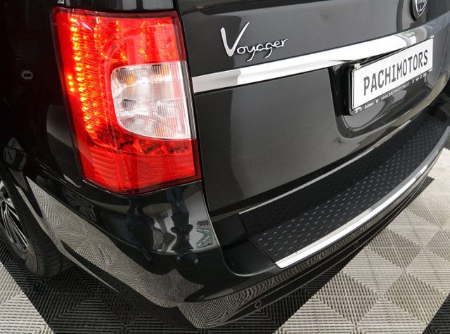 LANCIA Voyager usata, con Volante in pelle