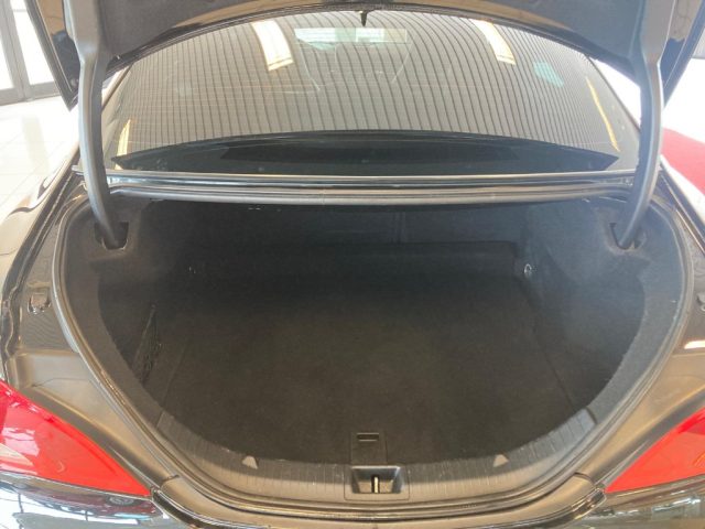 MERCEDES-BENZ CLA 180 usata, con Volante in pelle