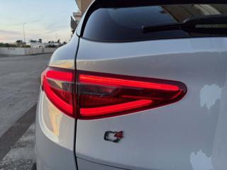 ALFA ROMEO Stelvio usata, con Specchietti laterali elettrici