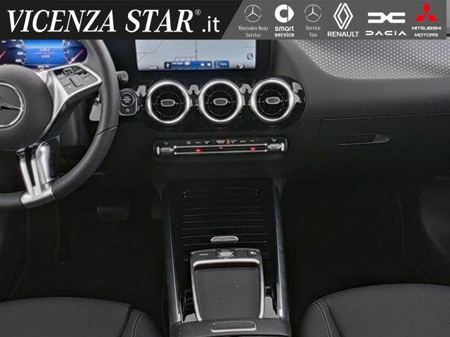 MERCEDES-BENZ GLA 180 usata, con Cerchi in lega