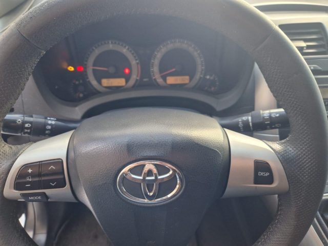 TOYOTA Auris usata, con MP3