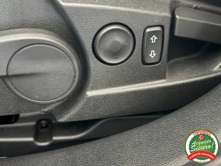 OPEL Insignia usata, con USB