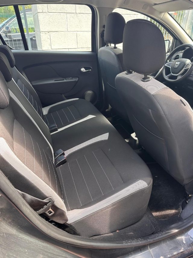DACIA Sandero usata, con Autoradio