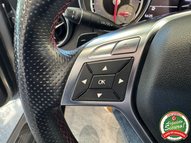 MERCEDES-BENZ SLK 200 usata, con Park Distance Control