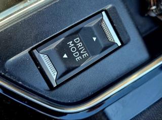 PEUGEOT 3008 usata, con Volante in pelle