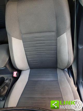 TOYOTA Auris usata 6