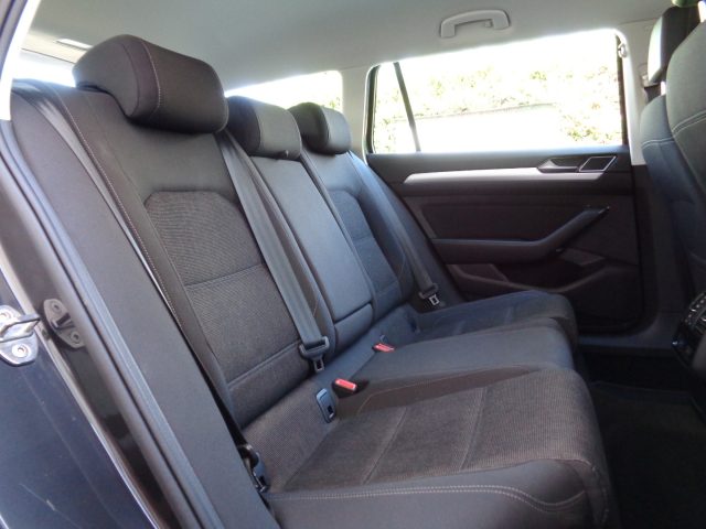 VOLKSWAGEN Passat Variant usata, con Cruise Control