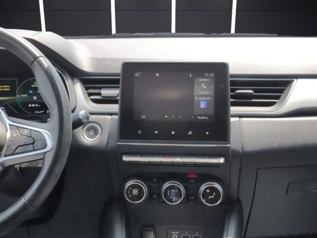 RENAULT Captur usata, con USB
