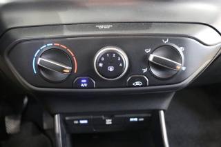 HYUNDAI i20 usata 24