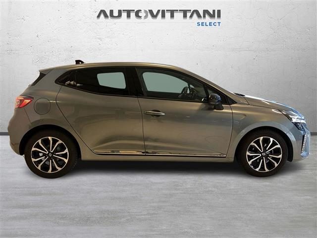 RENAULT Clio usata, con Alzacristalli elettrici