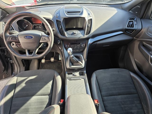 FORD Kuga usata, con Fari LED