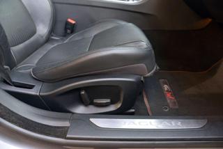 JAGUAR XF usata, con Touch screen