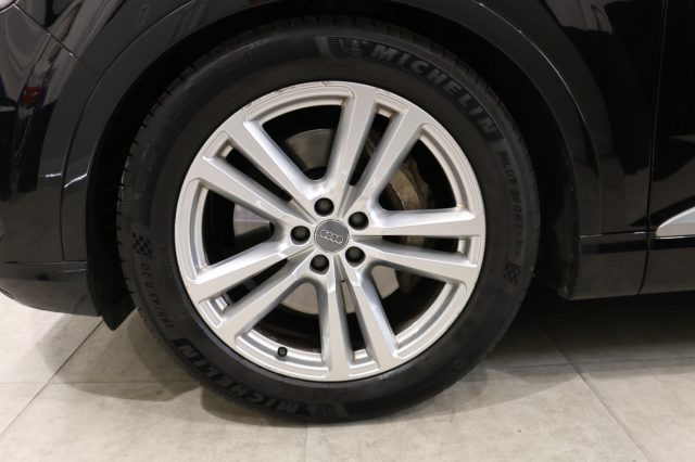 AUDI Q7 usata, con Airbag testa