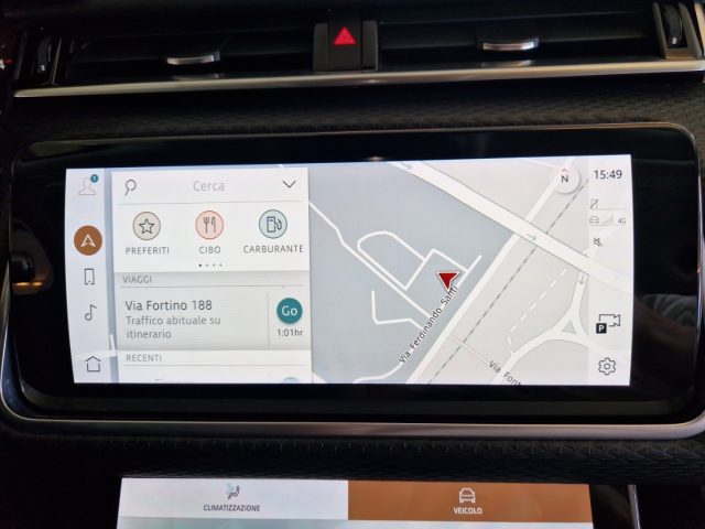 LAND ROVER Range Rover Velar usata, con USB