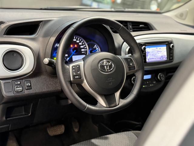 TOYOTA Yaris usata, con Cerchi in lega