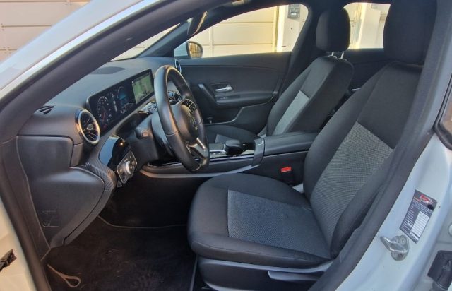 MERCEDES-BENZ CLA 200 usata, con Controllo elettronico della corsia