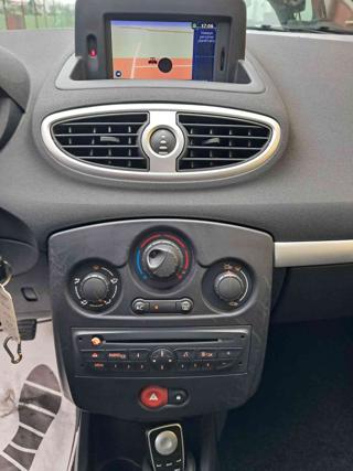 RENAULT Clio usata, con Specchietti laterali elettrici