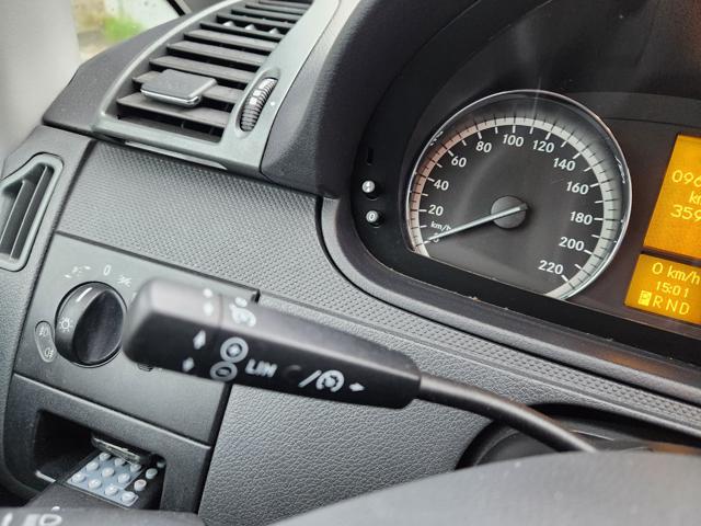 MERCEDES-BENZ Vito usata 15