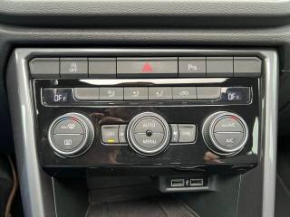 VOLKSWAGEN T-Roc usata 24