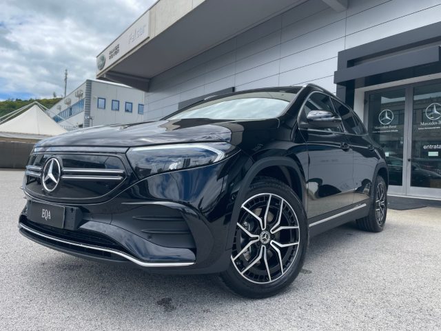MERCEDES-BENZ EQA usata, con Interni in pelle