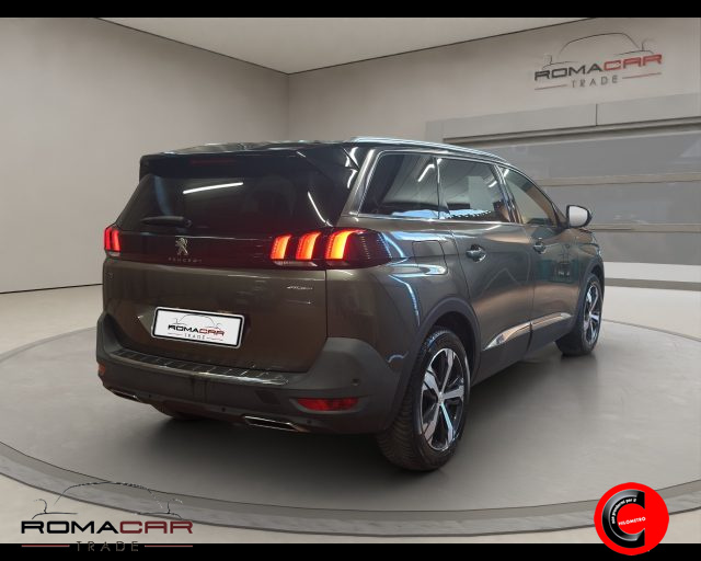 PEUGEOT 5008 usata, con Autoradio
