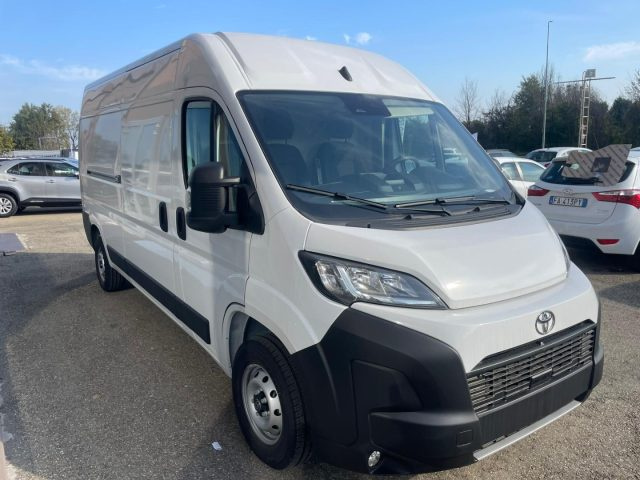 TOYOTA Proace Max usata, con Autoradio