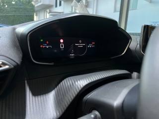 PEUGEOT 2008 usata, con Touch screen