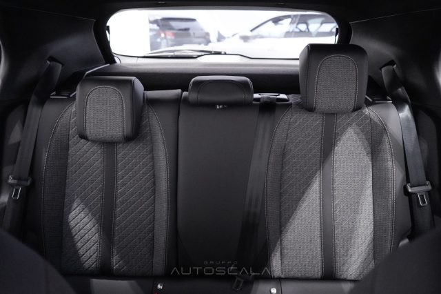 PEUGEOT 2008 usata, con Autoradio digitale