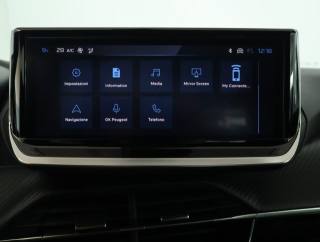 PEUGEOT 2008 usata, con Sensore di pioggia