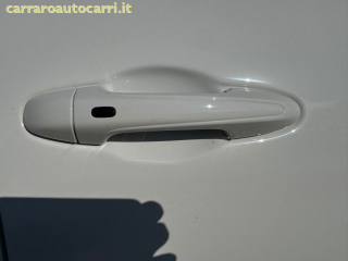 TOYOTA Hilux usata, con USB