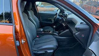 PEUGEOT 2008 usata, con Park Distance Control