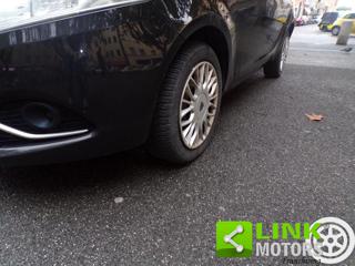 LANCIA Ypsilon usata, con USB