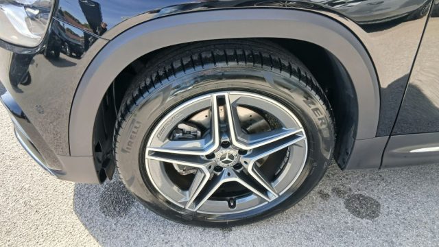 MERCEDES-BENZ GLB 200 usata, con Cerchi in lega