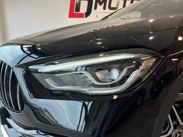 MERCEDES-BENZ GLA 200 usata, con Controllo automatico clima