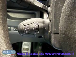 PEUGEOT Expert usata, con Autoradio digitale