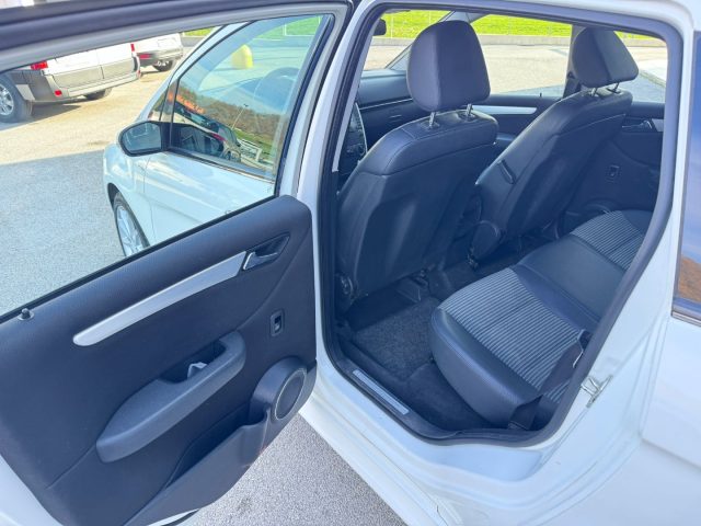 MERCEDES-BENZ B 180 usata, con Bluetooth