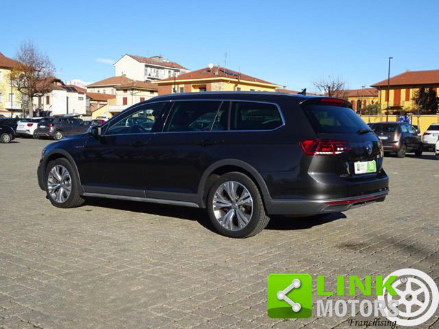 VOLKSWAGEN Passat Alltrack usata, con Sedile posteriore sdoppiato