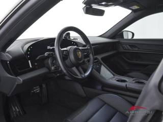 PORSCHE Taycan usata 7