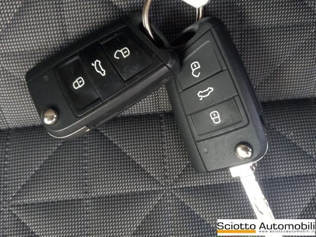 VOLKSWAGEN Tiguan usata, con Sensore di pioggia