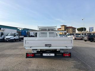 IVECO Daily usata, con Controllo automatico clima