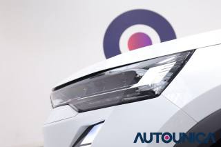 RENAULT Captur usata, con USB