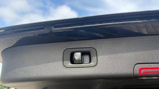 MERCEDES-BENZ E 220 usata, con Touch screen